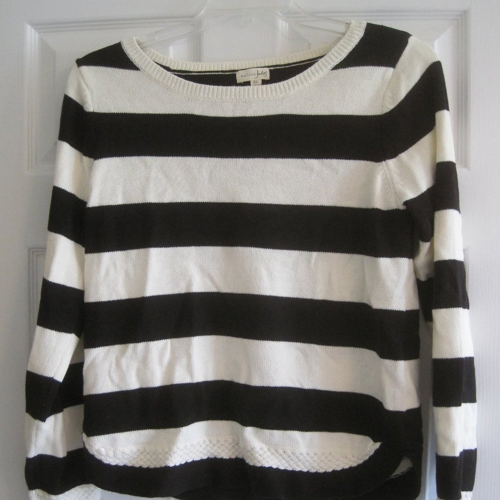 MAISON JULES BLACK AND IVORY STRIPED SWEATER XL NWT $54.00